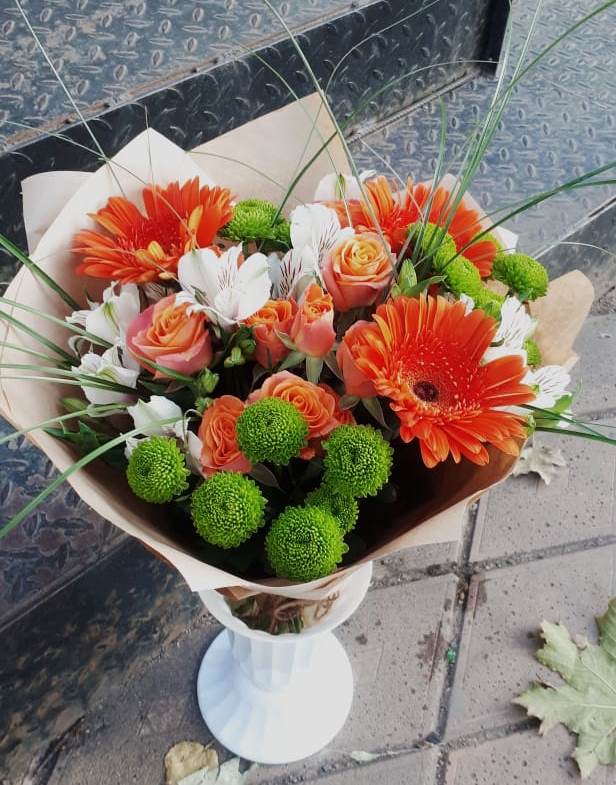 Букет цветов из: Герберы, Хризантемы, Альстромерии и Розы во Фряново