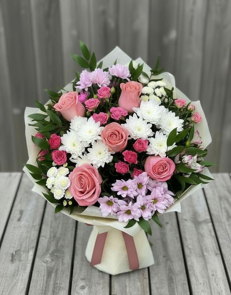 Букет цветов из: Альстромерии, Гвоздики, Розы и Хризантемы во Фряново
