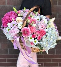 Цветочная композиция из Розы, Хризантемы, Пионы и Лизиантусы в корзине #REPLACE_PRED# Фряново