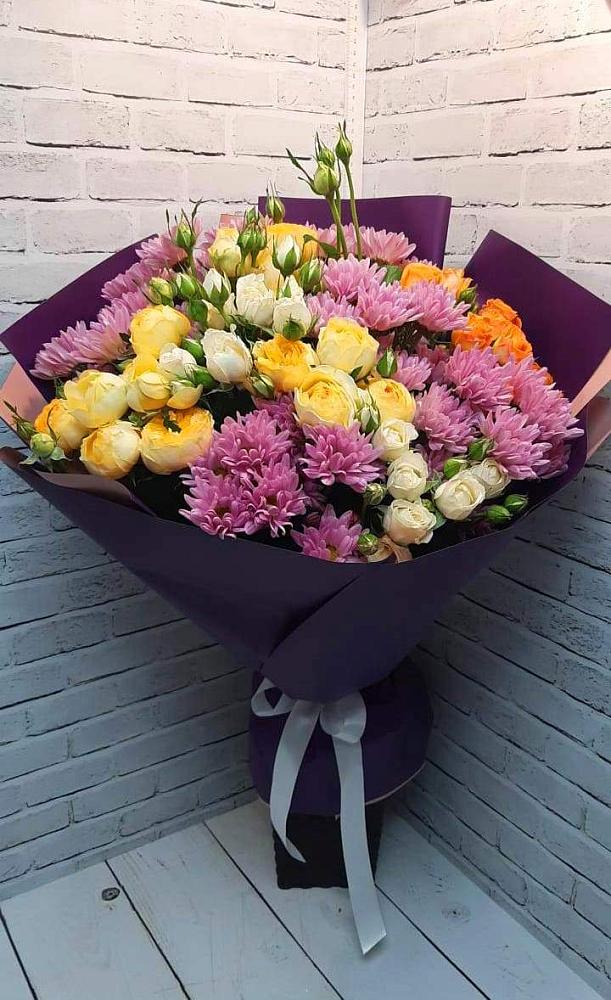 Букет цветов из: Хризантемы и Розы во Фряново
