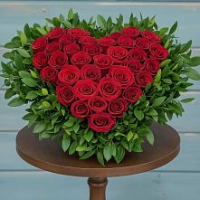 Цветочная композиция из Розы в виде сердца #REPLACE_PRED# Фряново