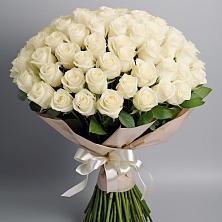 Букет 101 беля роза Белоснежка во Фряново