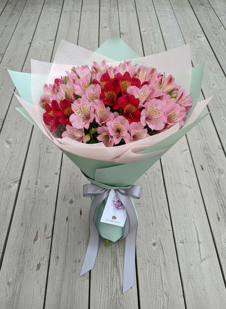 Букет цветов из: Альстромерии во Фряново