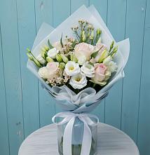Букет цветов из:  Розы и Лизиантусы во Фряново