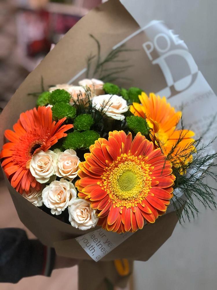 Букет цветов из: Герберы, Хризантемы и Розы во Фряново