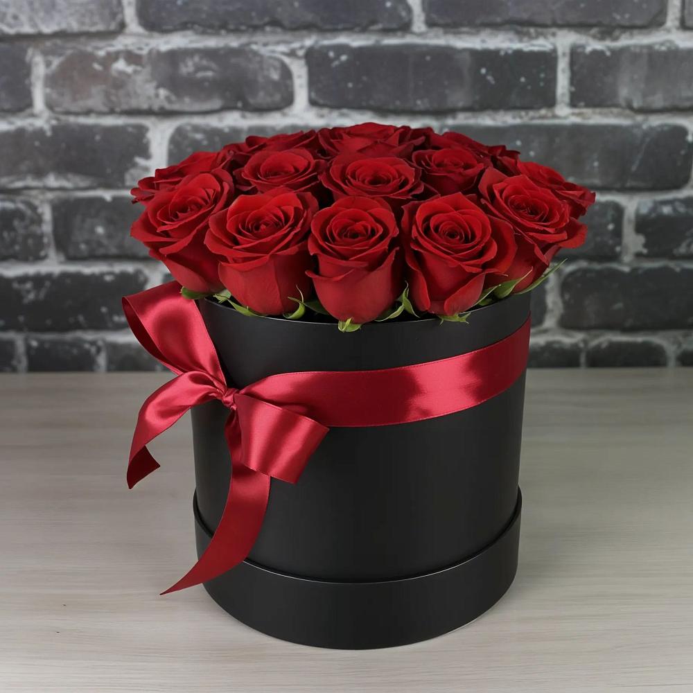 Цветочная композиция из Розы в шляпной коробке во Фряново