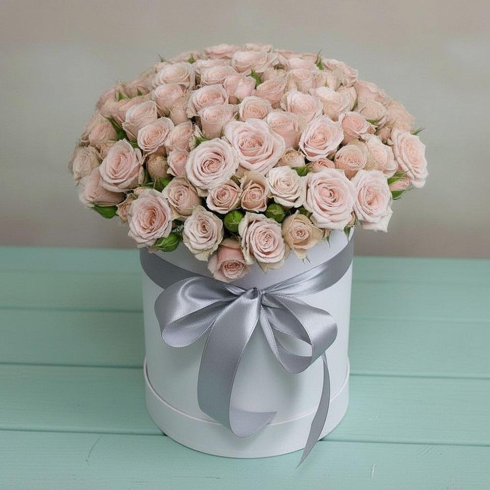 Цветочная композиция из Розы в шляпной коробке во Фряново