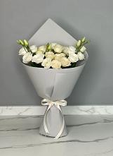 Букет цветов из:  Розы и Лизиантусы во Фряново